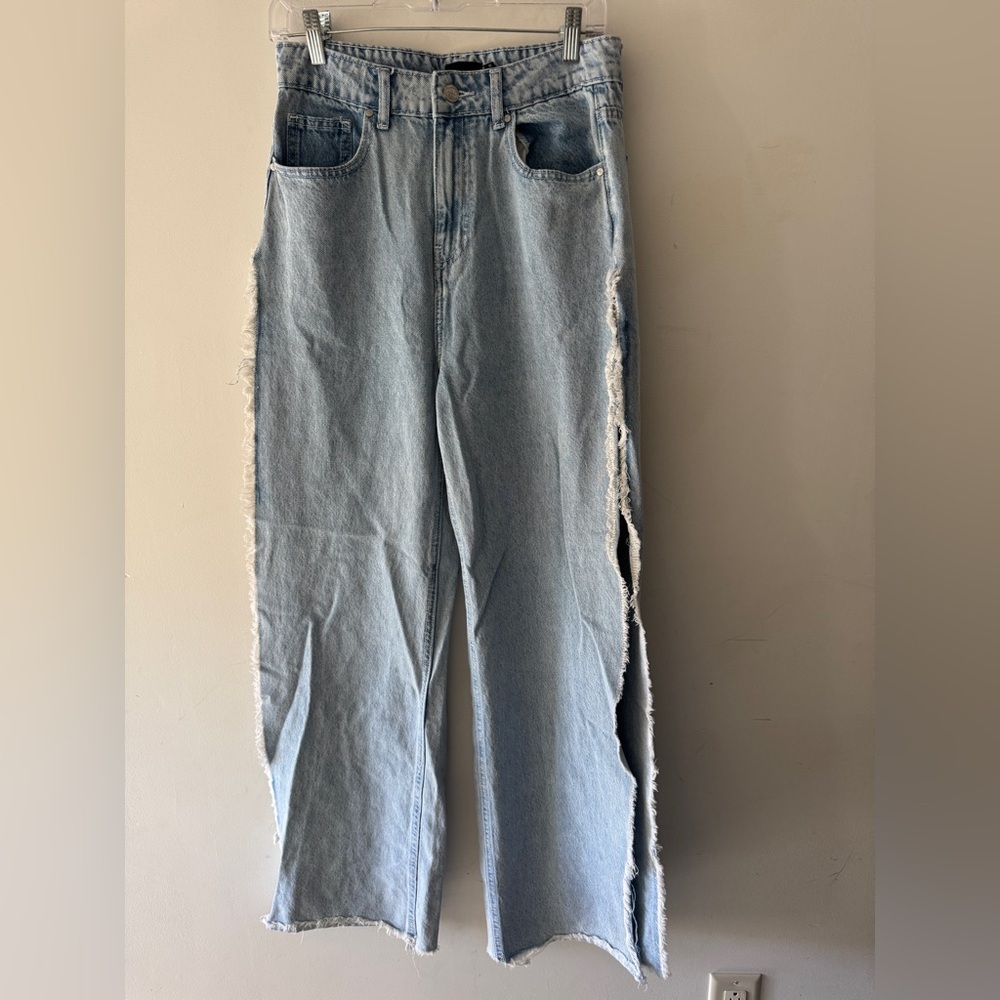 PrettyLittleThing Light‎ Wash Jeans Split Sides Hem Wide Leg